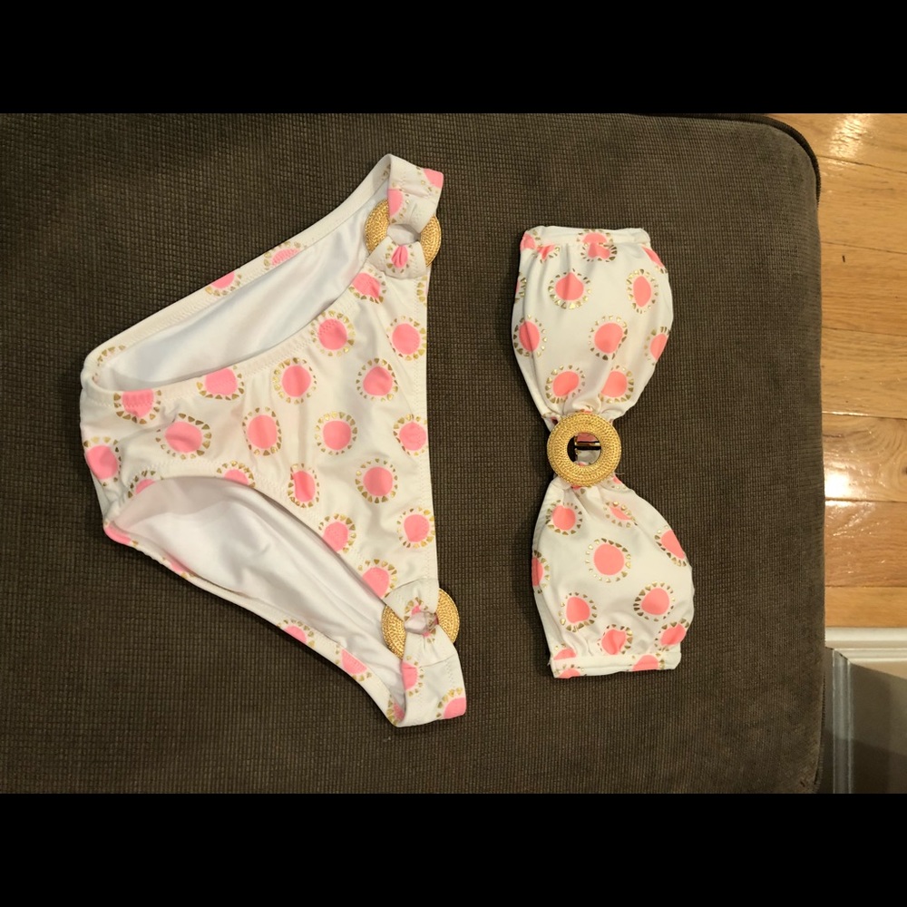 Victoria’s Secret bikini
